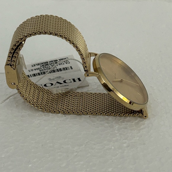 Coach Gold Men's Watch - Picture 8 of 12